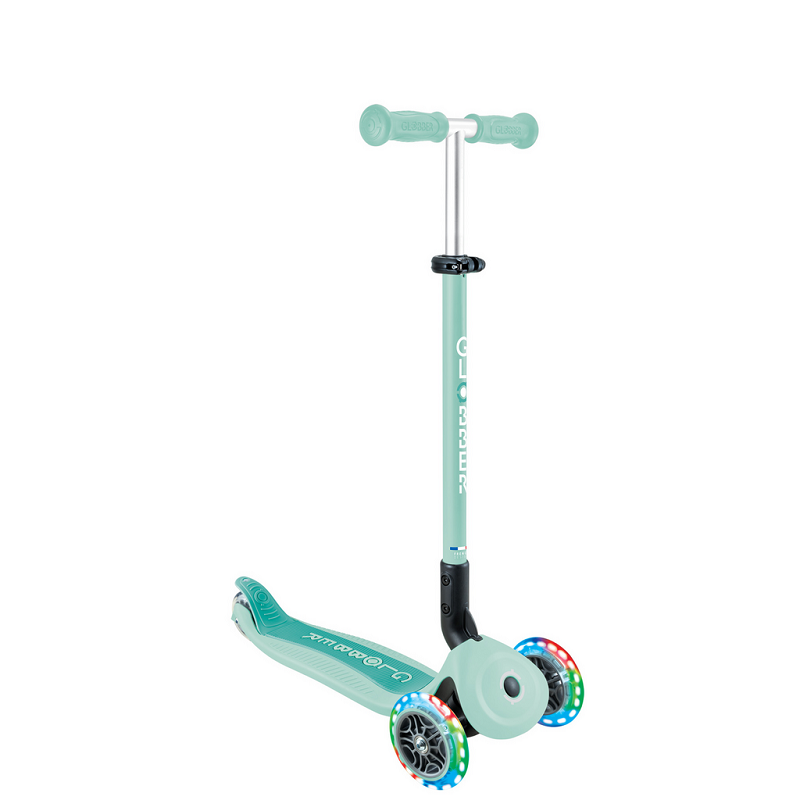 patinete globber luces menta