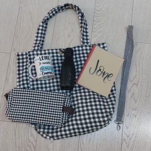 Caja Profesor negra grande