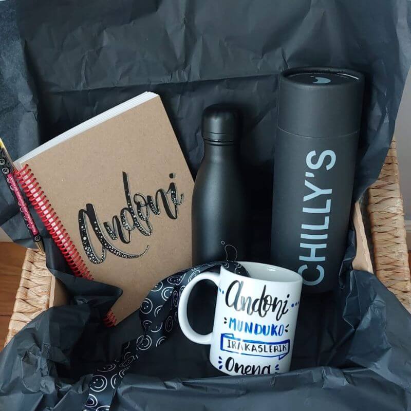 caja profesor personalizada negra