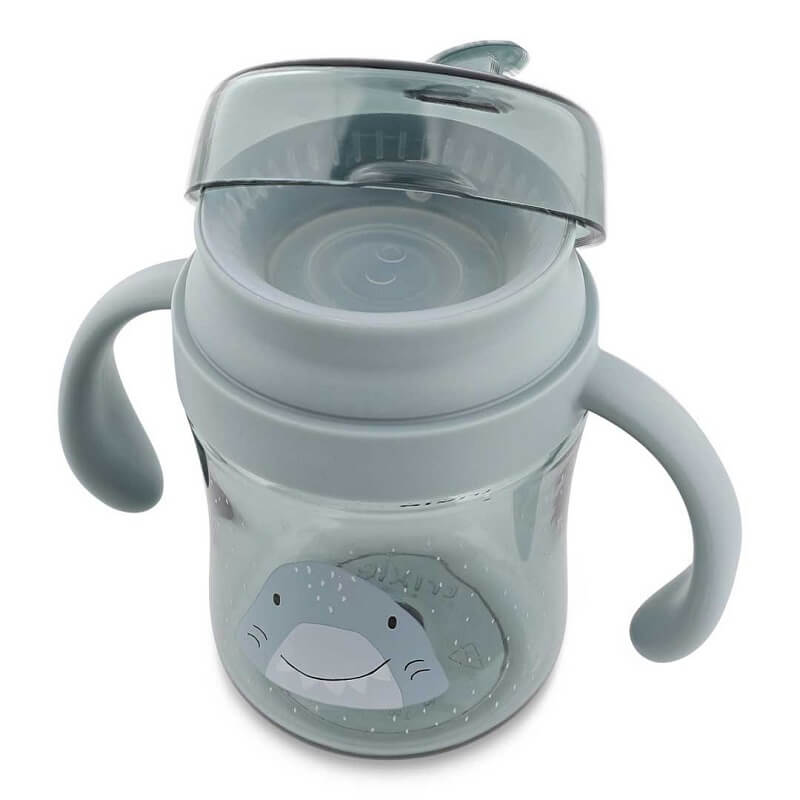 taza shark abierta trixie